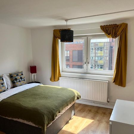 Morden 2 Bedroom Apartment Tower Bridge ロンドン エクステリア 写真
